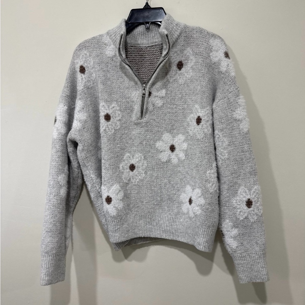 SHEIN Gray Floral Sweater
